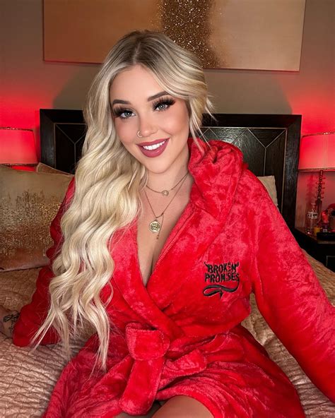 therealkaliroses|Kali Roses (@.therealkaliroses) .